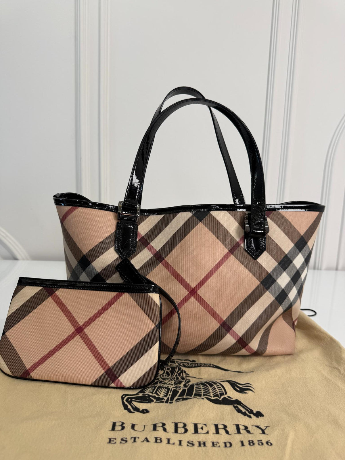 Burberry Beige/Black Patent Leather Burberry Nickie Tote With Pouch
