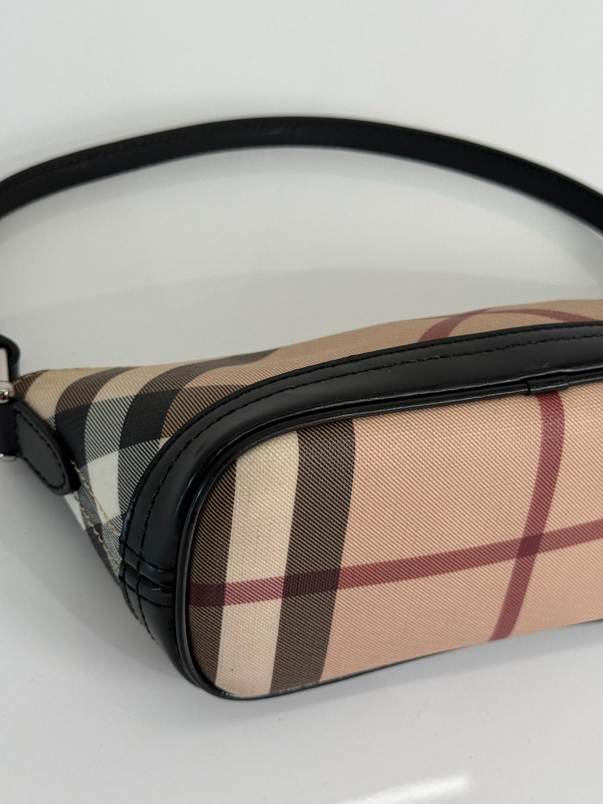 Burberry Nova Check Mini Boat Pochette