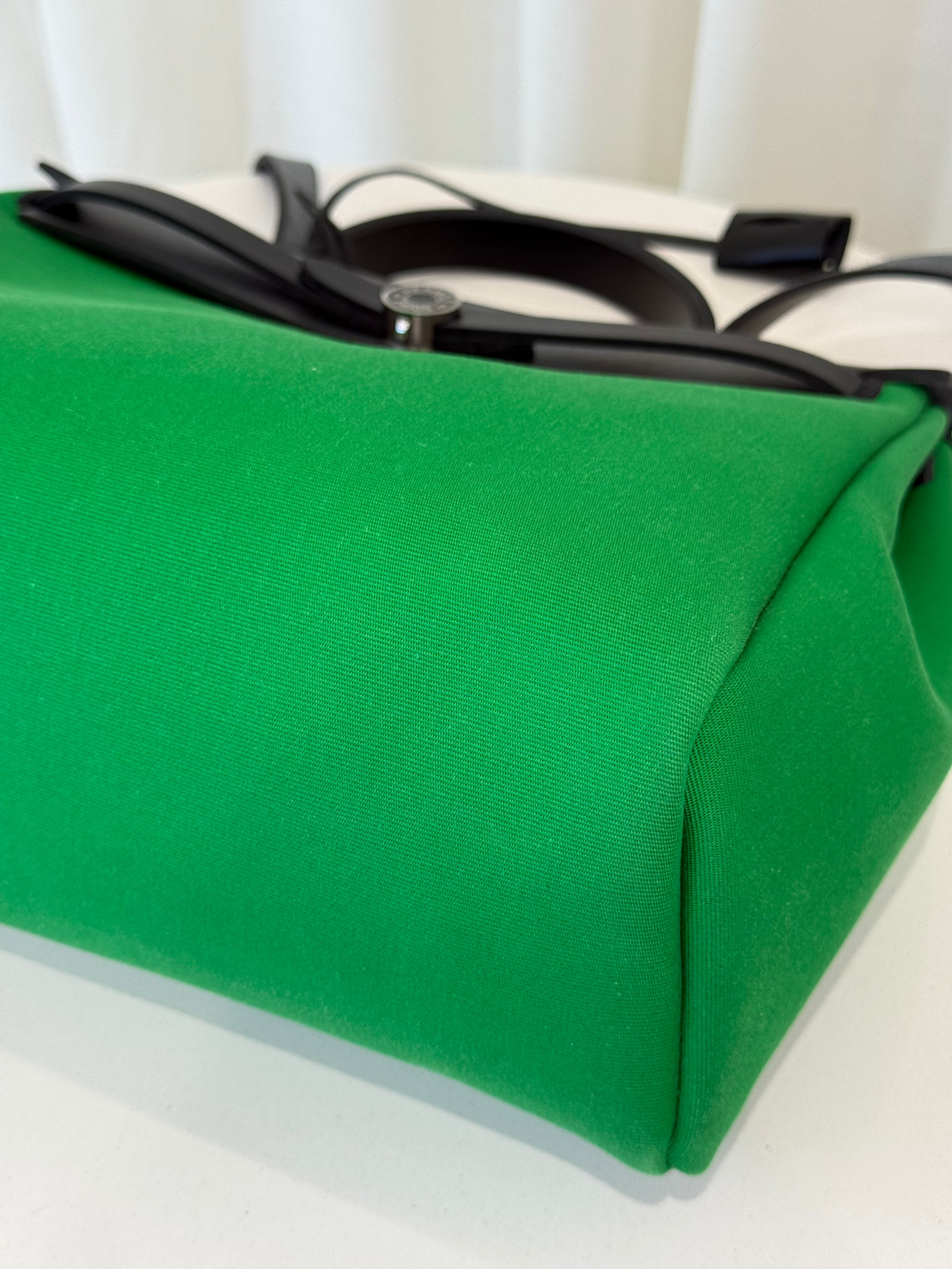 Hermès Herbag Zip 31 Laque Bag Green Palladium Hardware