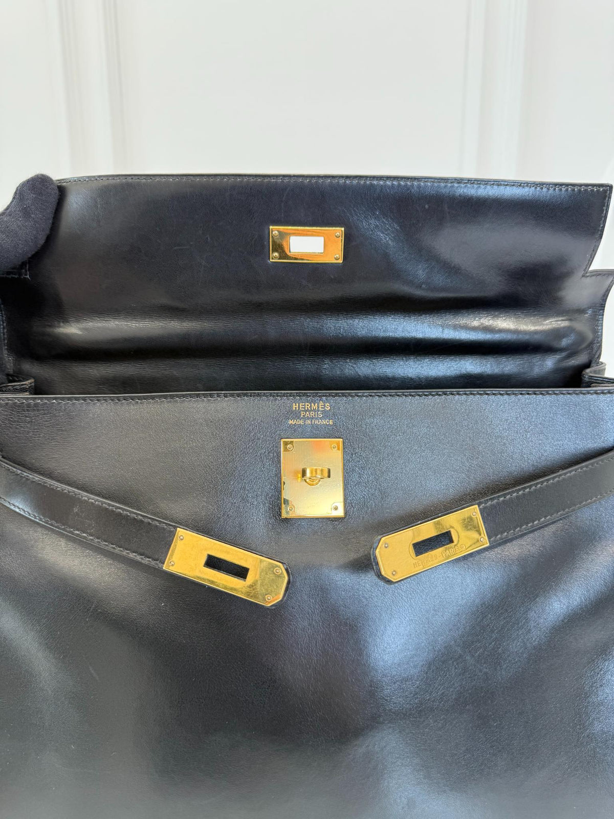 Hermès Kelly 35 Retourne Black Box Leather GHW