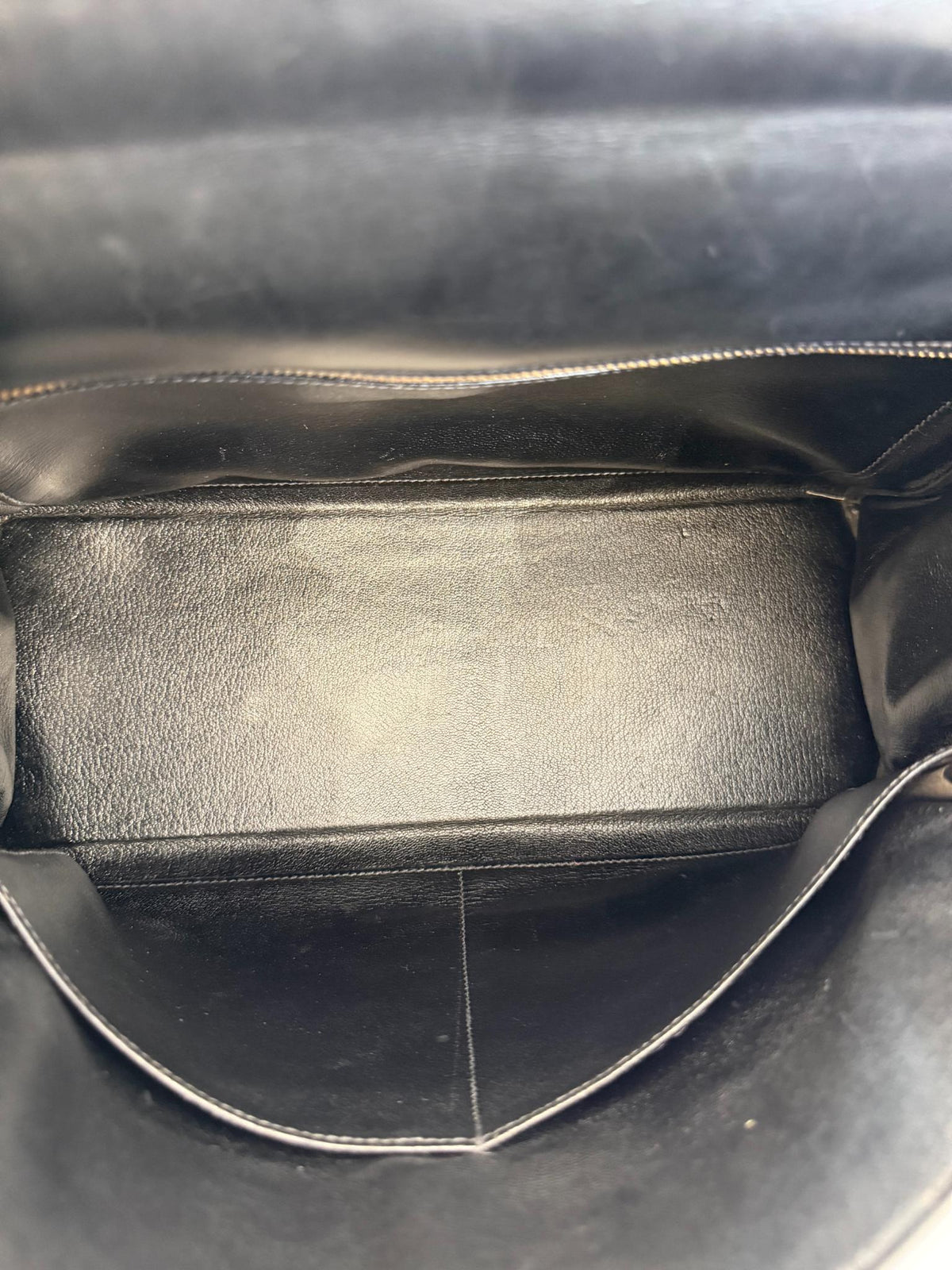 Hermès Kelly 35 Retourne Black Box Leather GHW