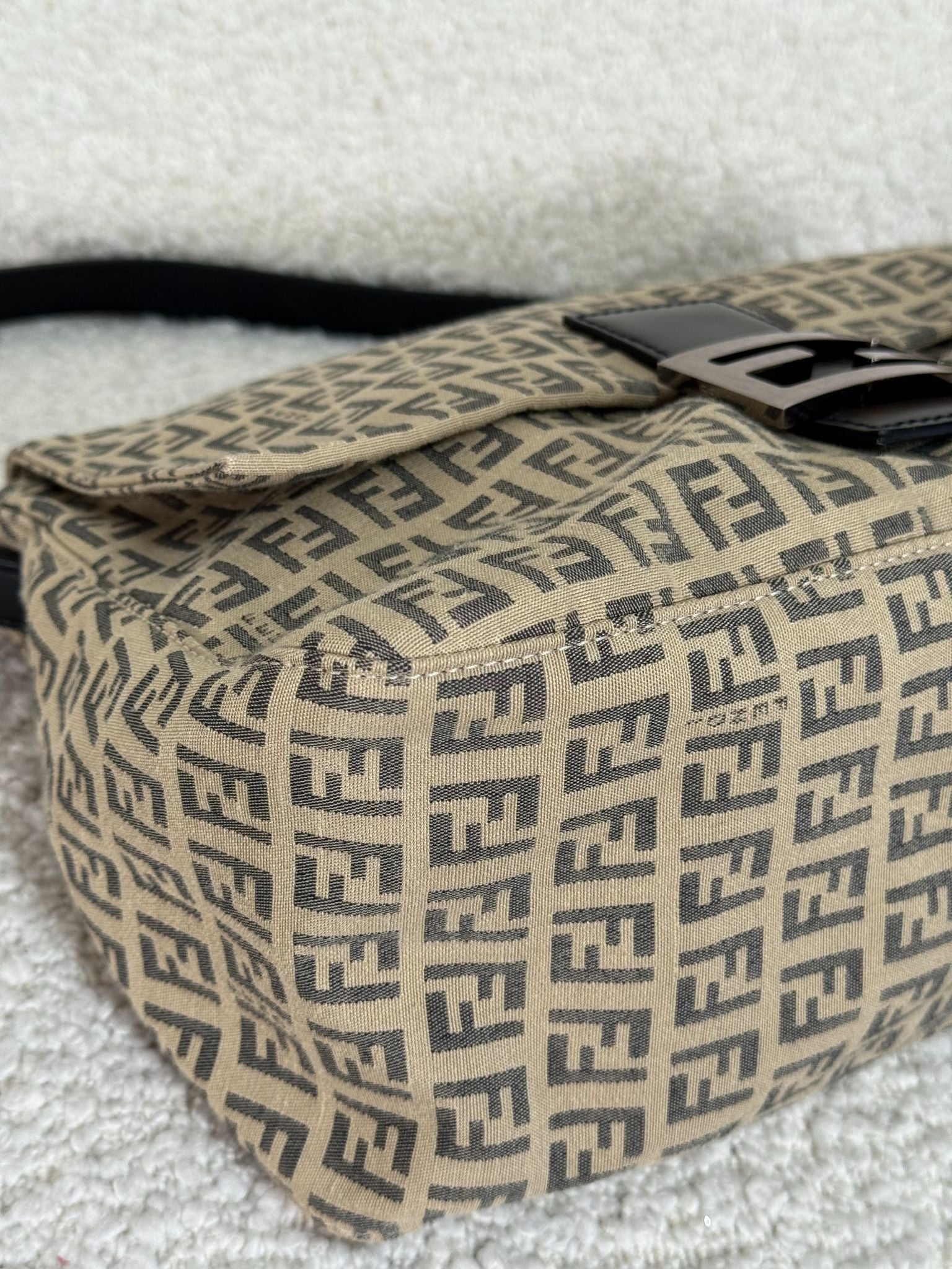 Fendi Beige/Brown Zucchino Canvas Mamma Baguette Shoulder Bag