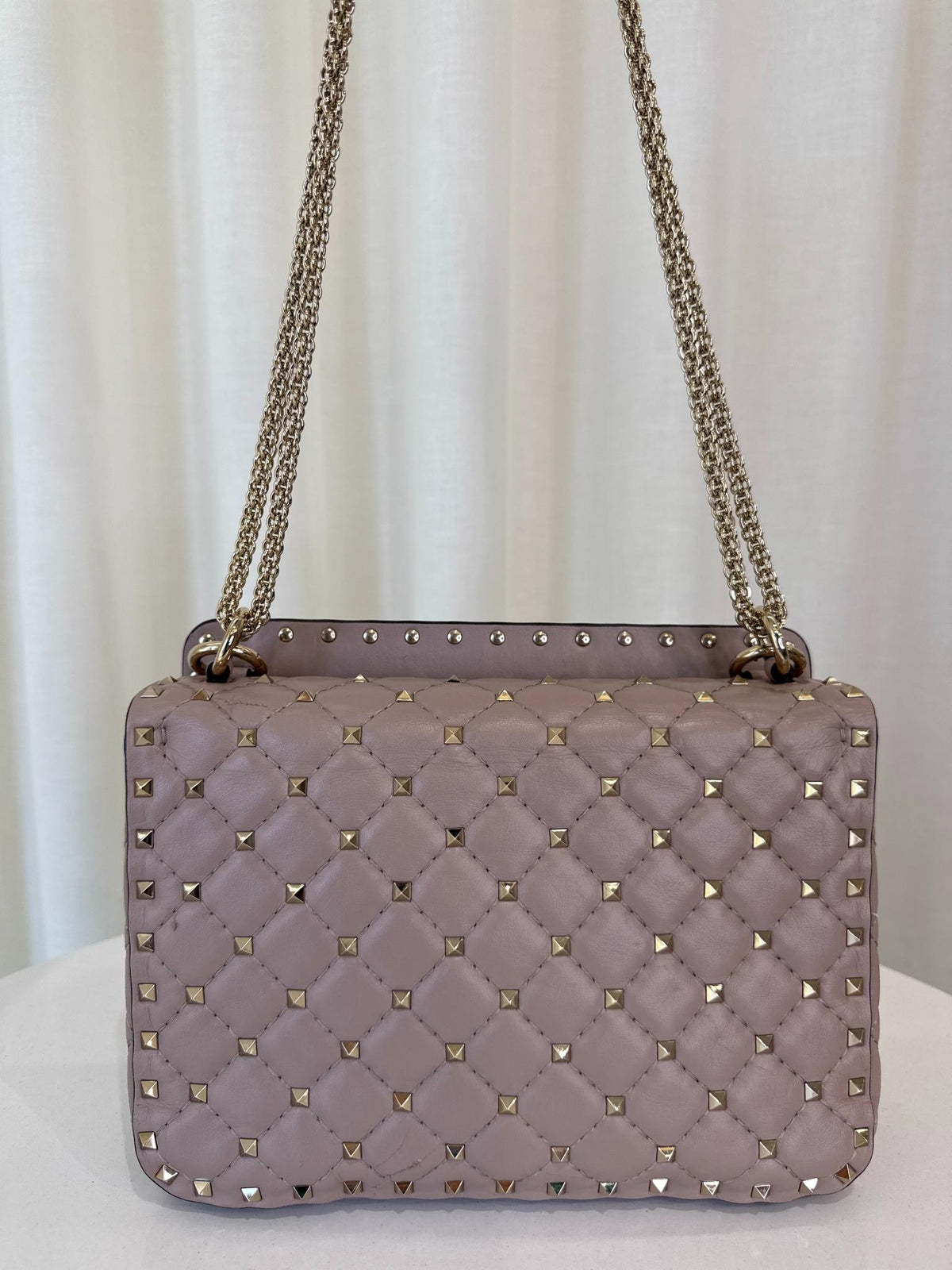 Valentino Garavani Medium Rockstud Spike Quilted Bag Poudre