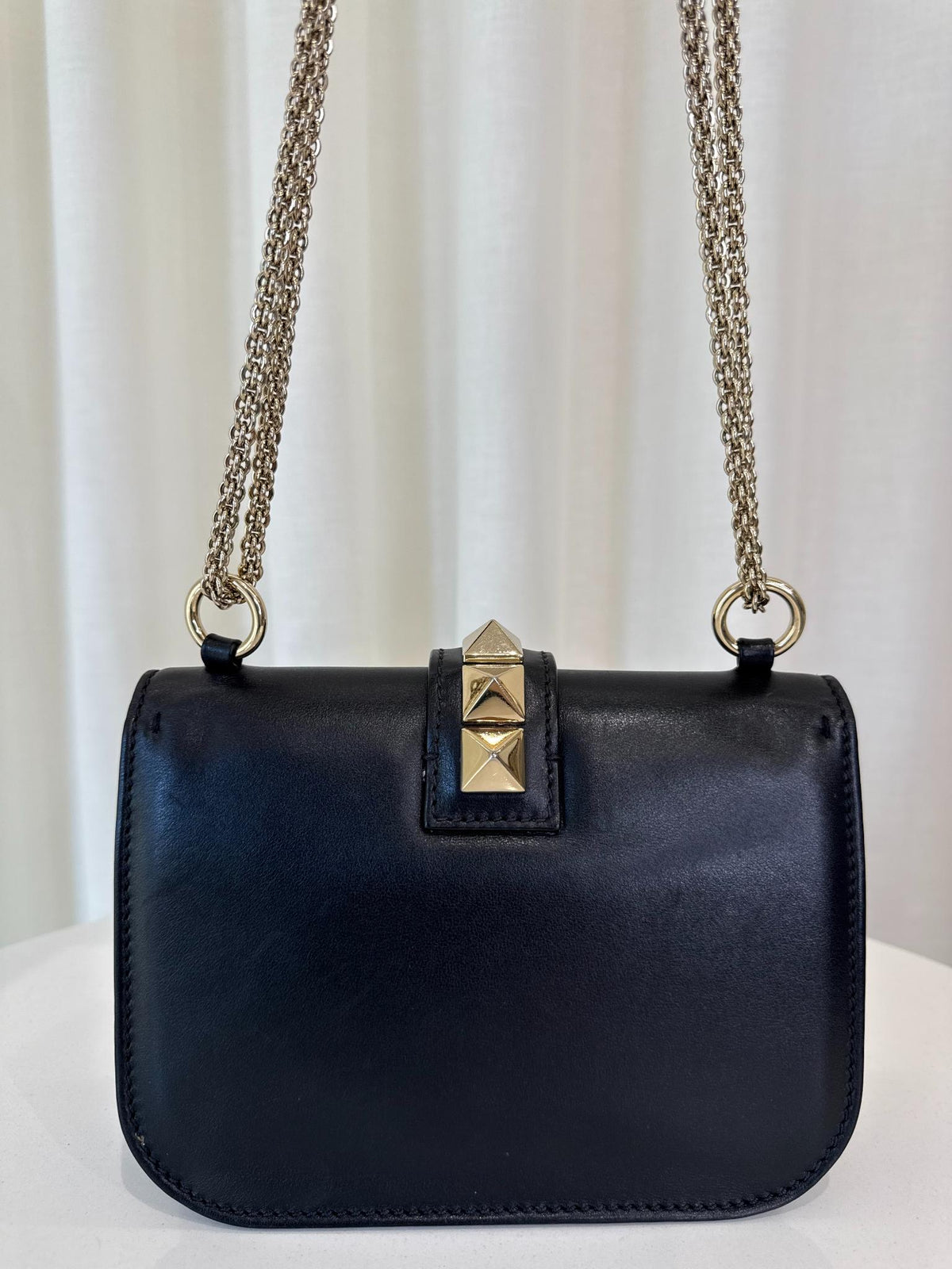 Valentino Garavani Small Rockstud Glam Lock Shoulder Bag Black
