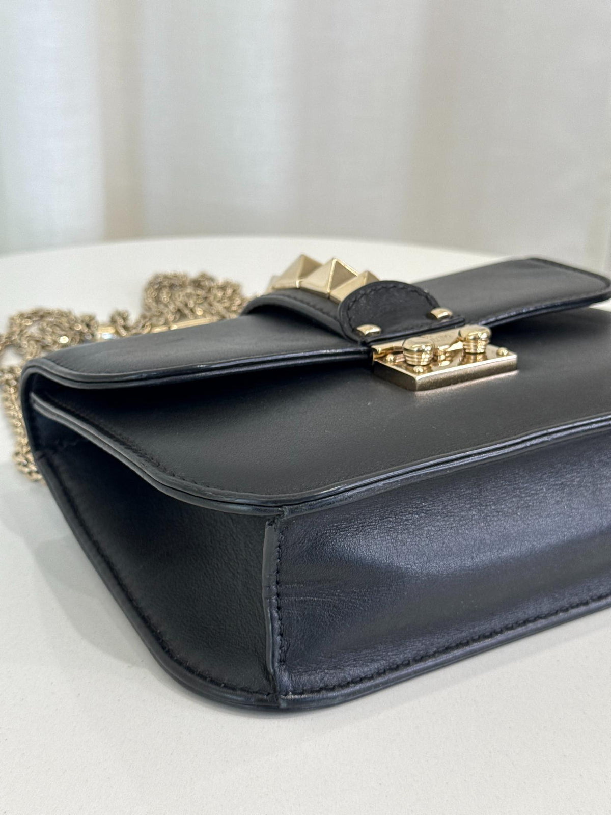 Valentino Garavani Small Rockstud Glam Lock Shoulder Bag Black