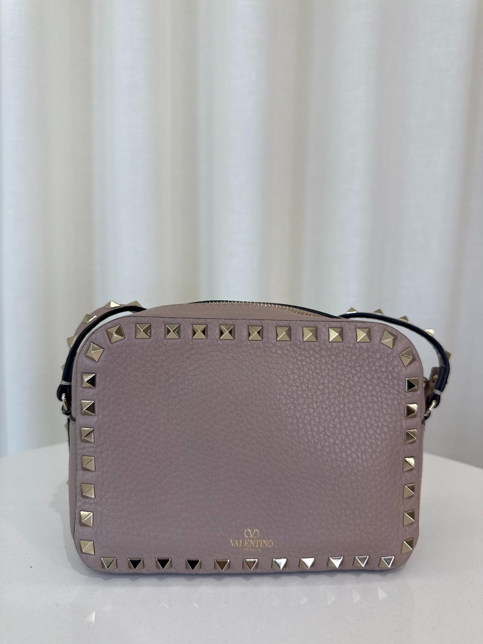 Valentino Garavani Beige Pebbled Calfskin Rockstud Camera Bag