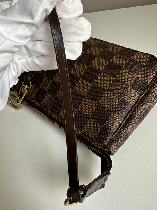 Louis Vuitton Pochette Accessoires Damier Ebene Canvas