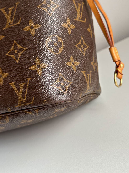 Louis Vuitton Neverfull MM Monogram Canvas