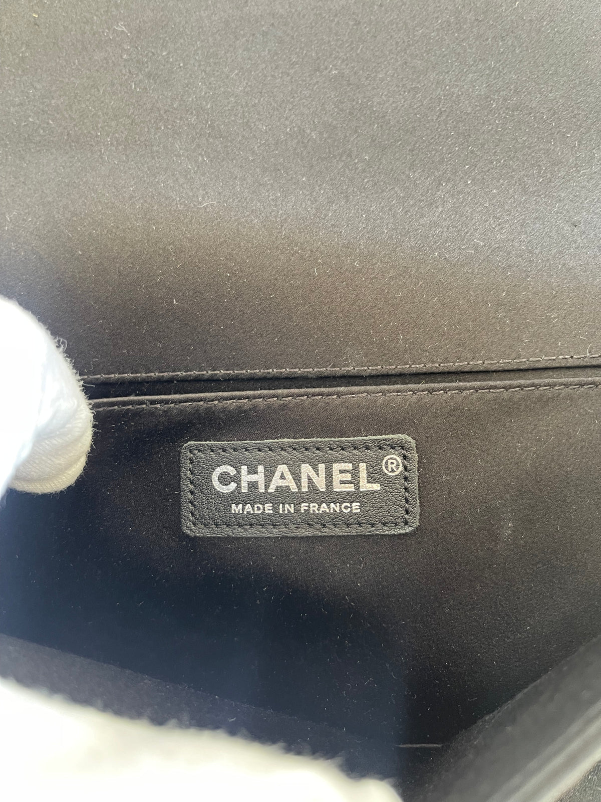 Chanel Black Resin Pearl and Satin Medium Boy Bag Matte Silver Hardware