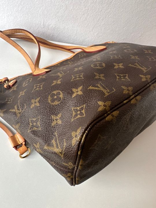 Louis Vuitton Neverfull PM Monogram Canvas