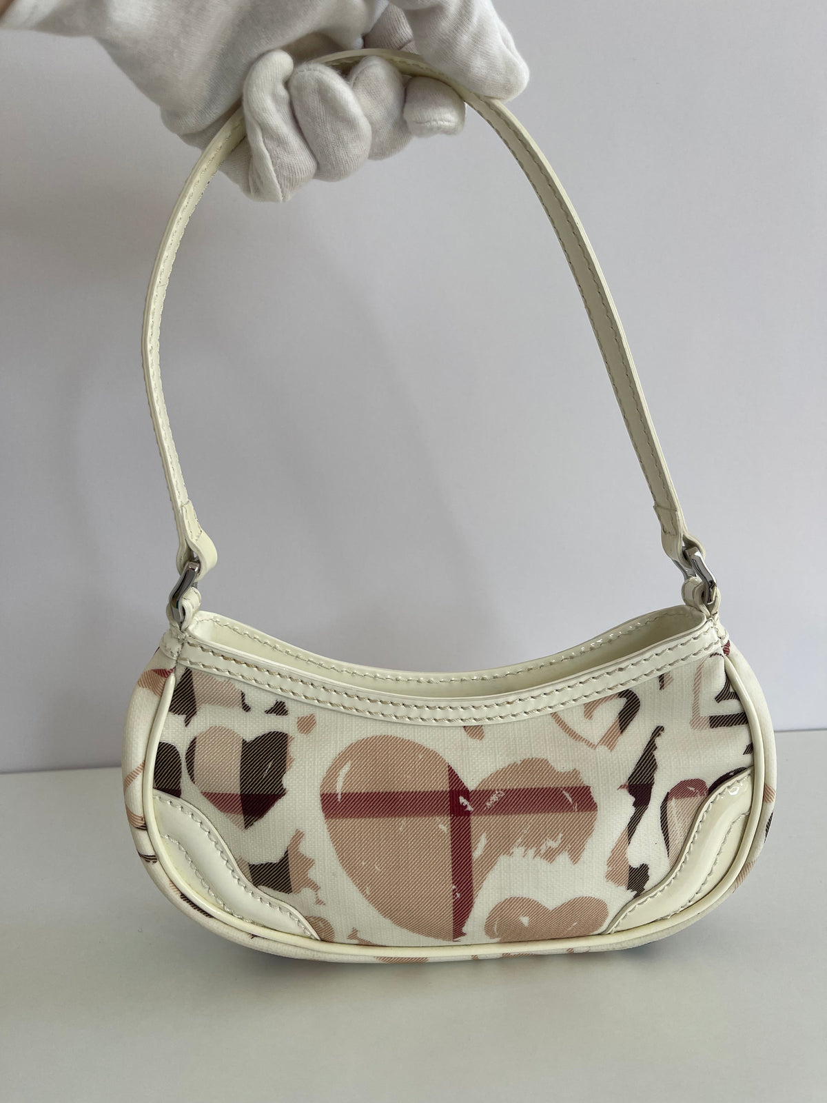 Burberry Painted Hearts Nova Check Pochette