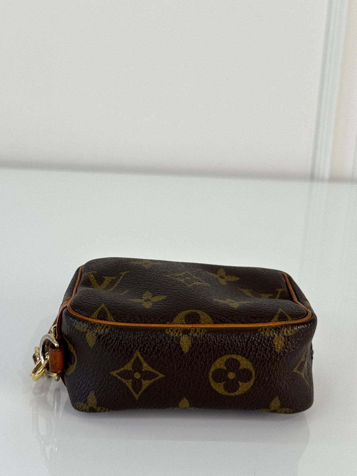 Louis Vuitton Wapity Case Monogram Canvas