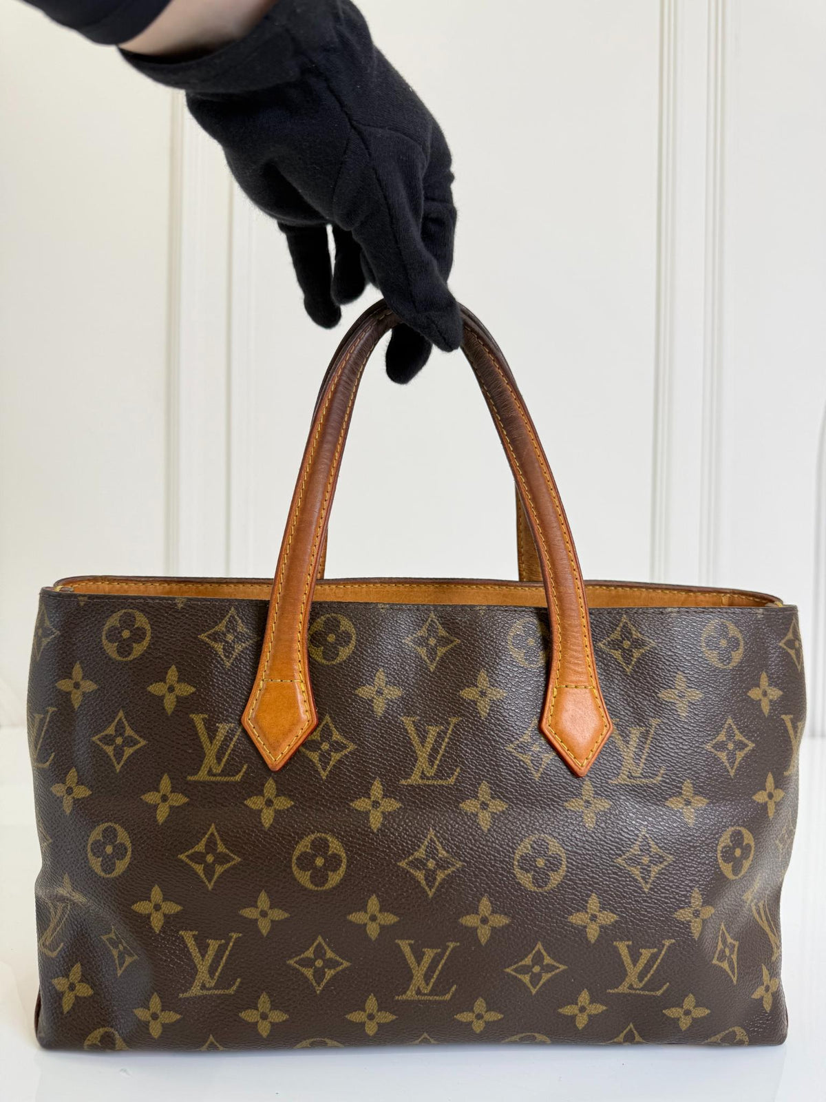 Louis Vuitton Wilshire PM Monogram Canvas