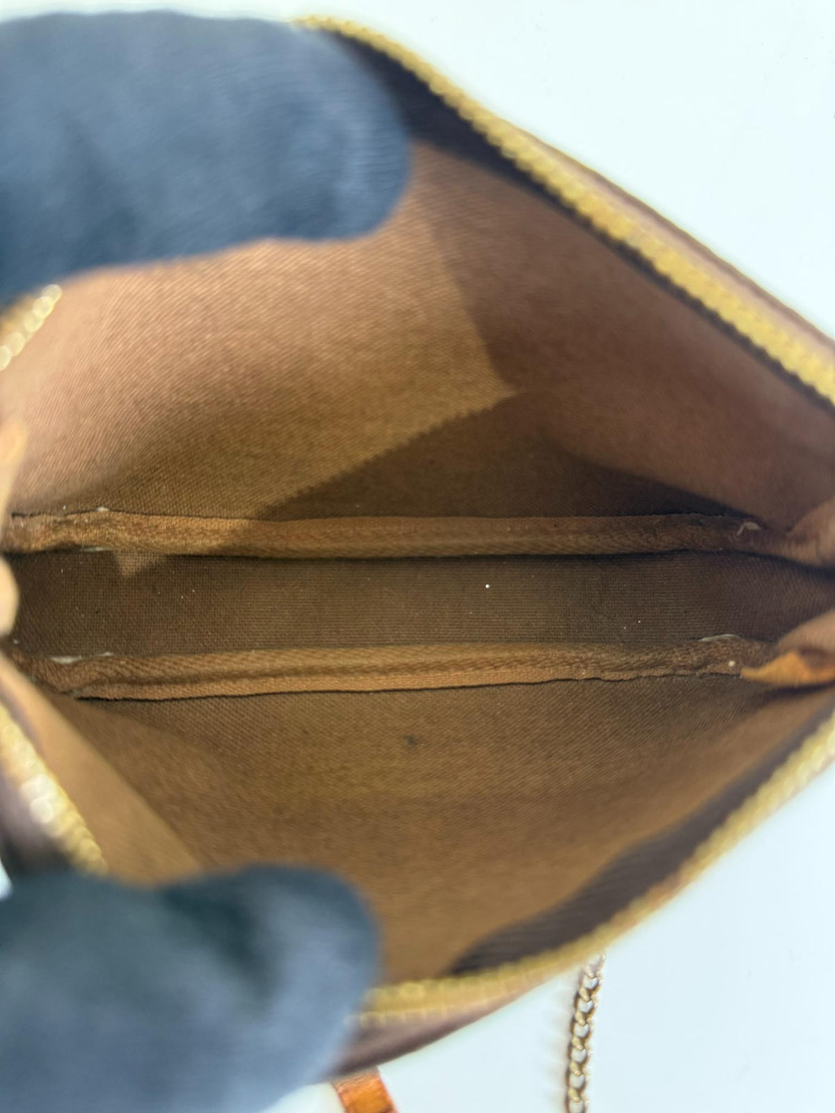 Louis Vuitton Mini Pochette Accessoires Monogram Canvas Chain/Leather Strap