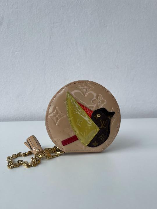 Louis Vuitton Limited Edition Vernis Chapeau Coin Purse Rose Florentin