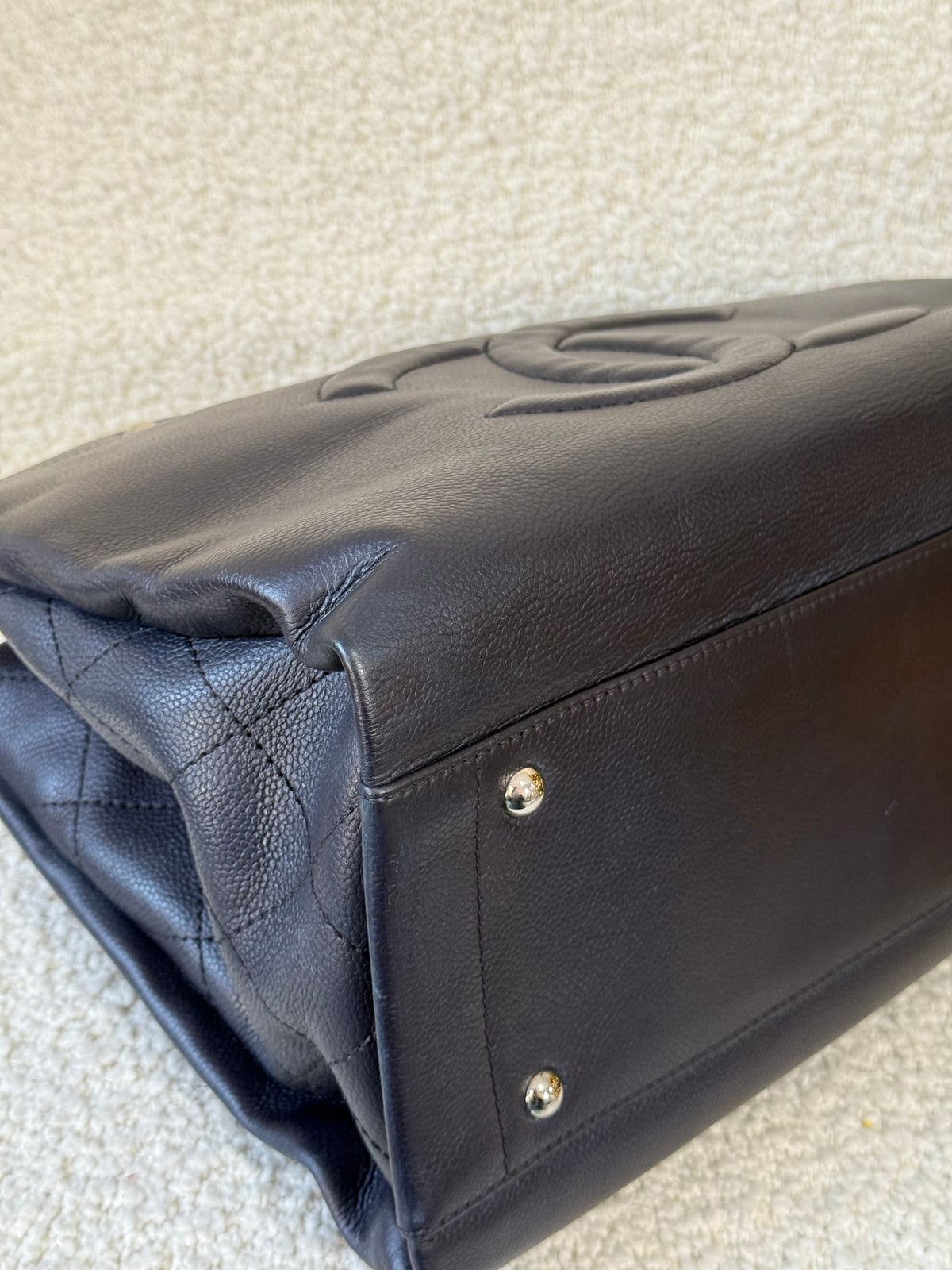 Chanel Ultimate Executive Large Navy Caviar Tote