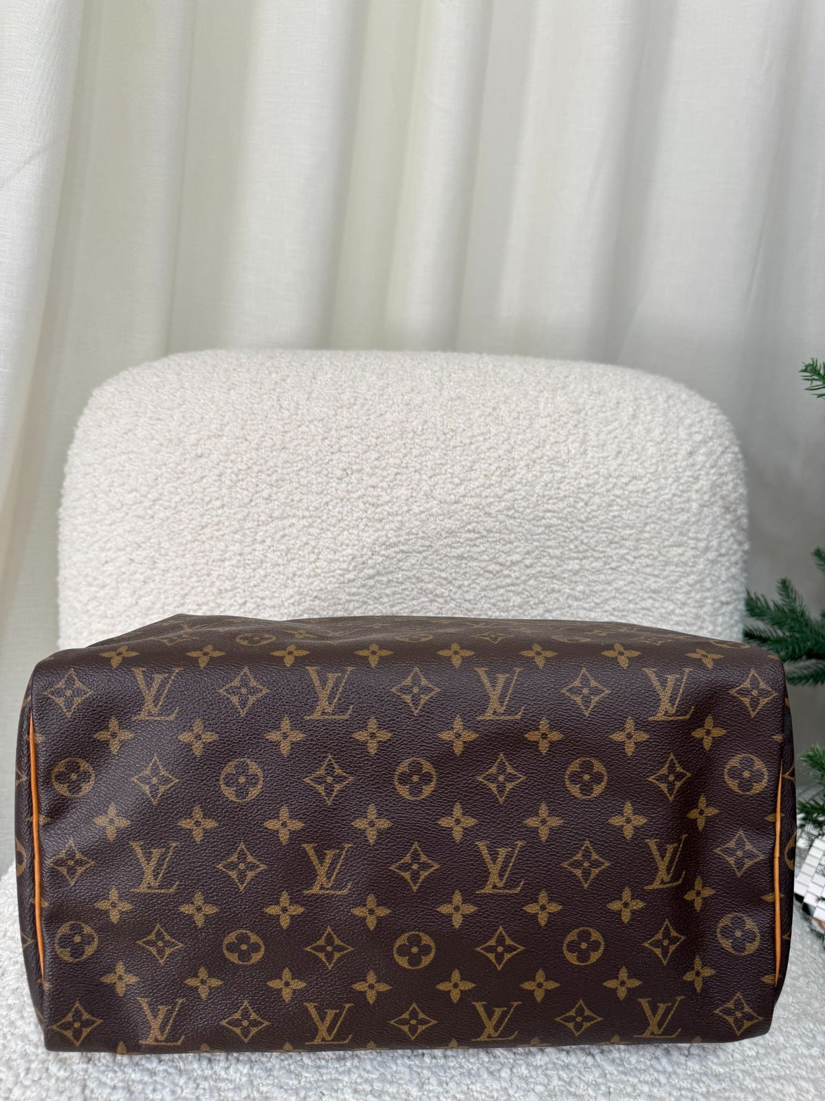 Louis Vuitton Speedy 35 Monogram Canvas