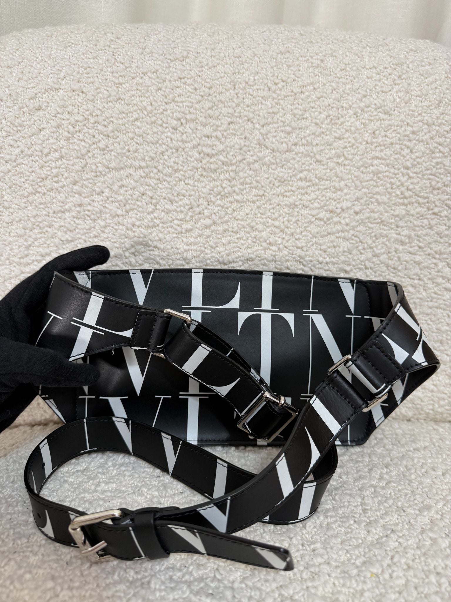 Valentino Garavani VLTN Men's Belt Bag Black/White Calfskin Leather