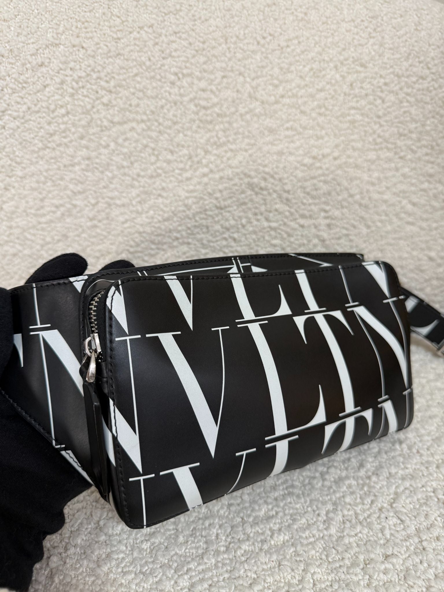 Valentino Garavani VLTN Men's Belt Bag Black/White Calfskin Leather