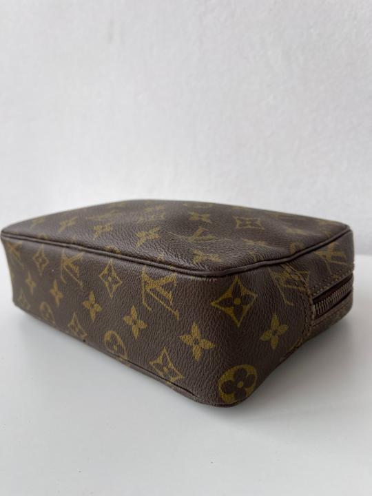 Louis Vuitton Vintage Monogram Trousse 23 Cosmetic Pouch