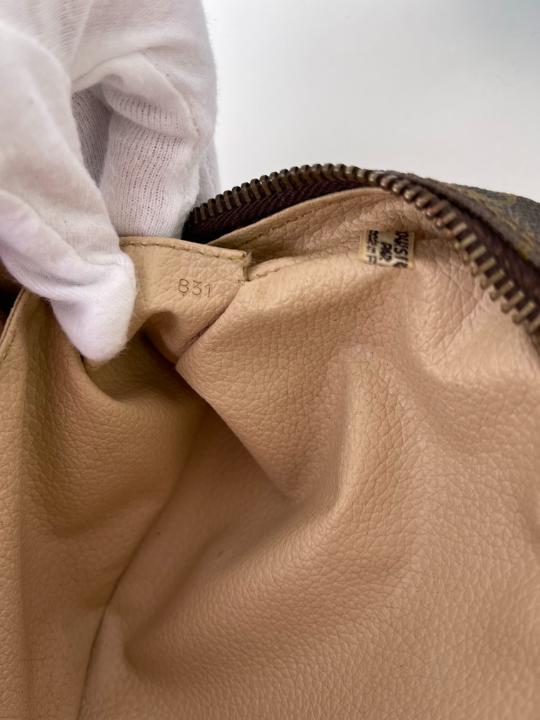 Louis Vuitton Vintage Monogram Trousse 23 Cosmetic Pouch