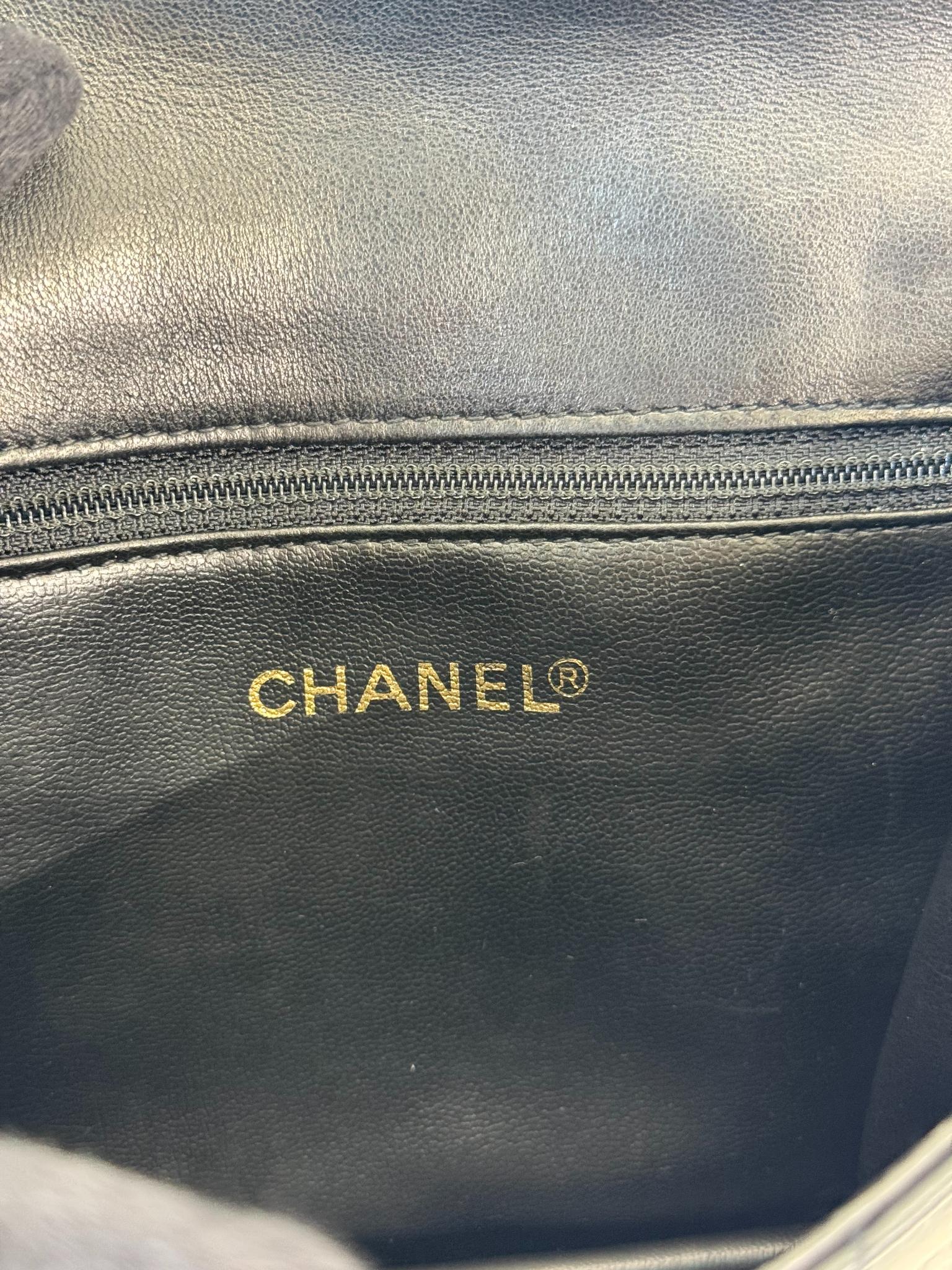 Chanel Vintage Black Matelassé Lambskin Quilted Single Flap Chain Bag