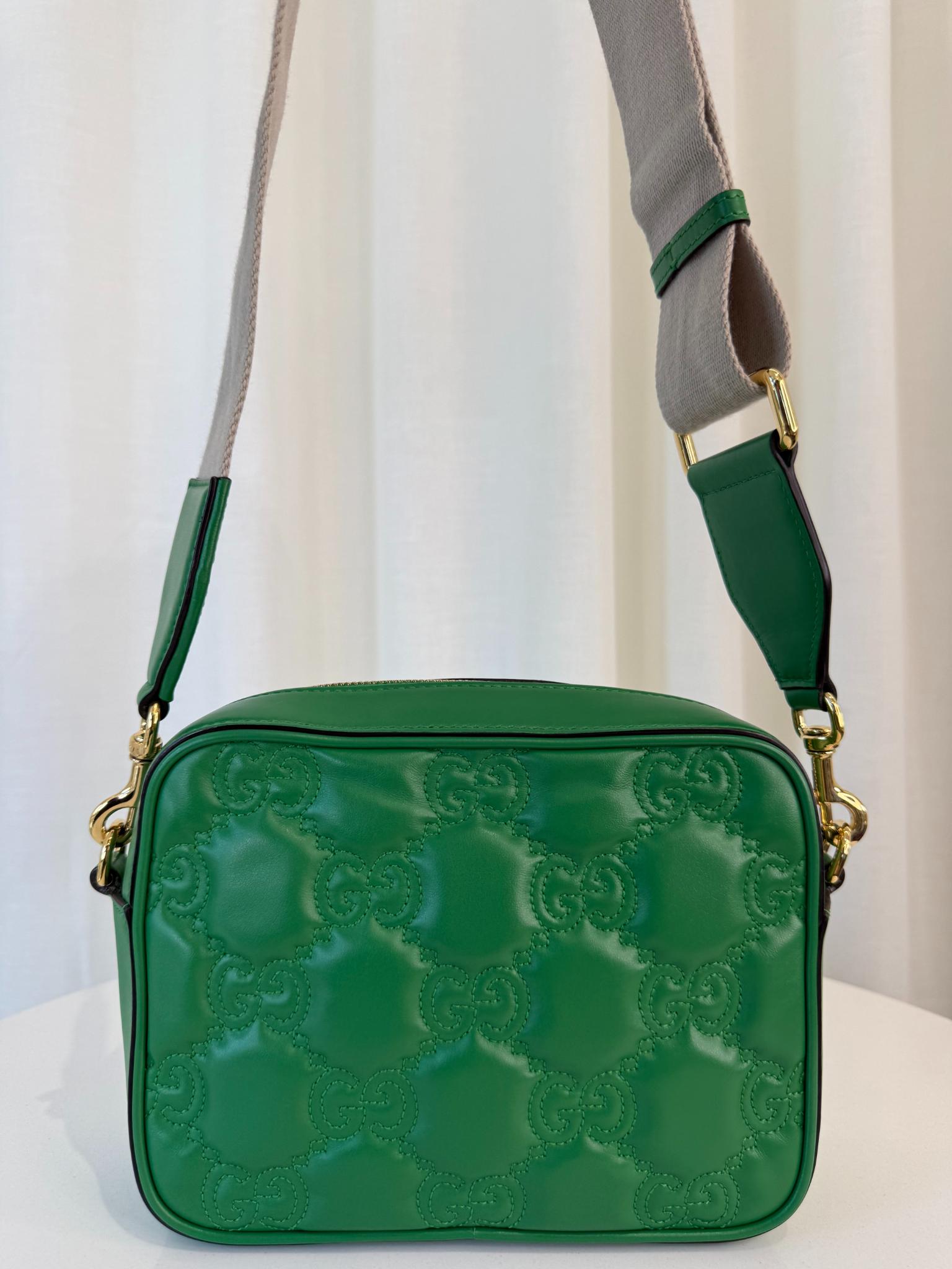 Gucci Green Embossed Leather Zip Crossbody Camera Bag