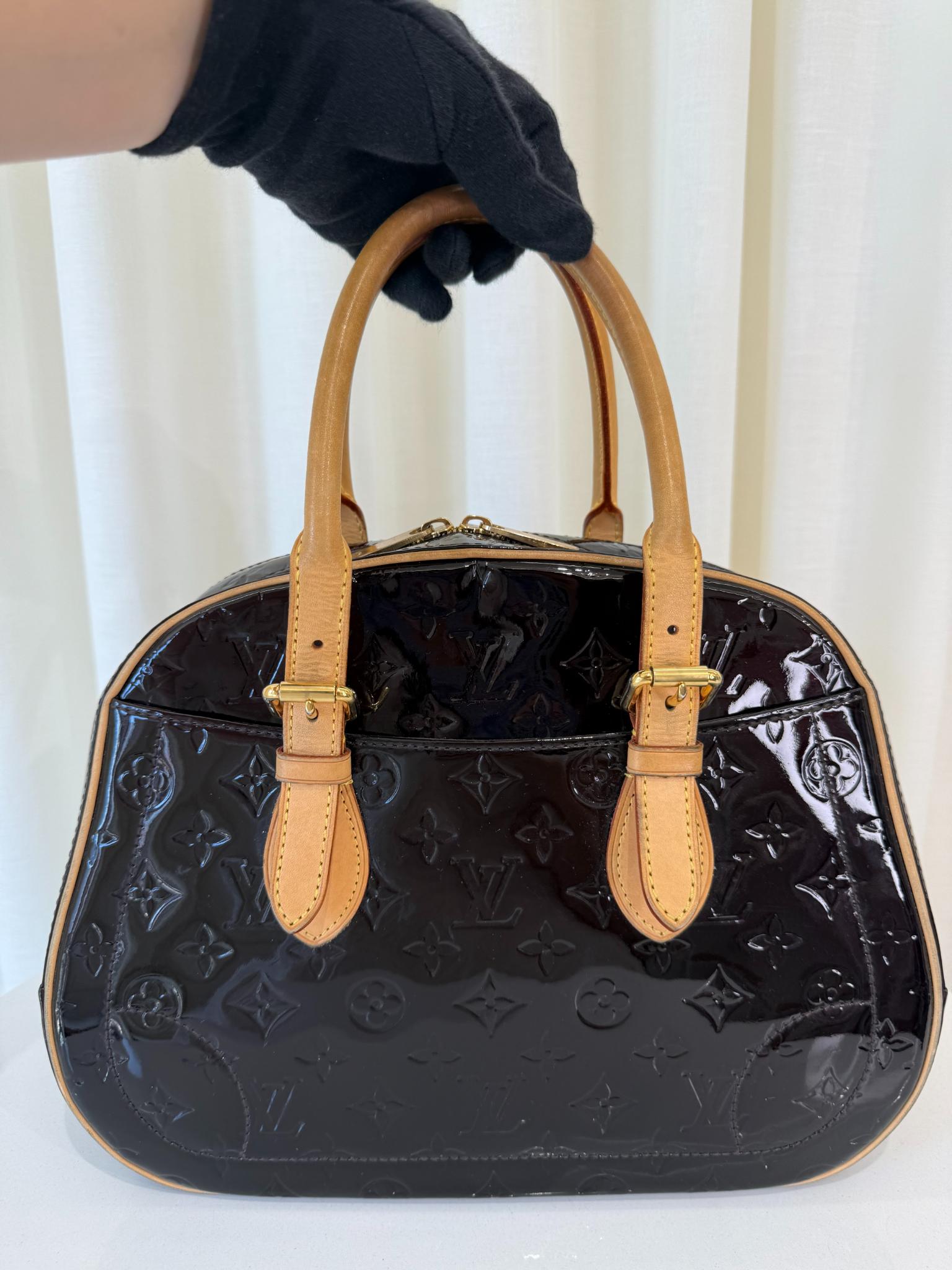 Louis Vuitton Monogram Vernis Summit Drive Amarante