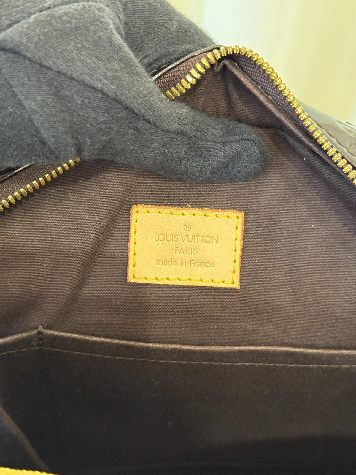 Louis Vuitton Monogram Vernis Summit Drive Amarante