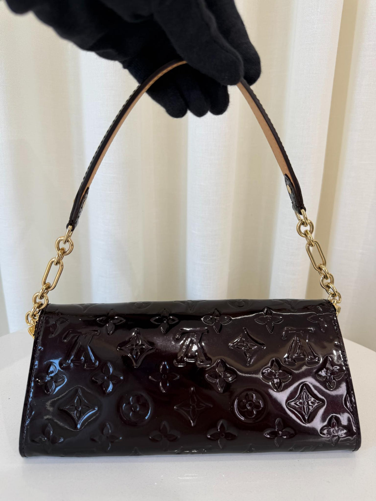 Louis Vuitton Amarante Monogram Vernis Sunset Boulevard Pochette