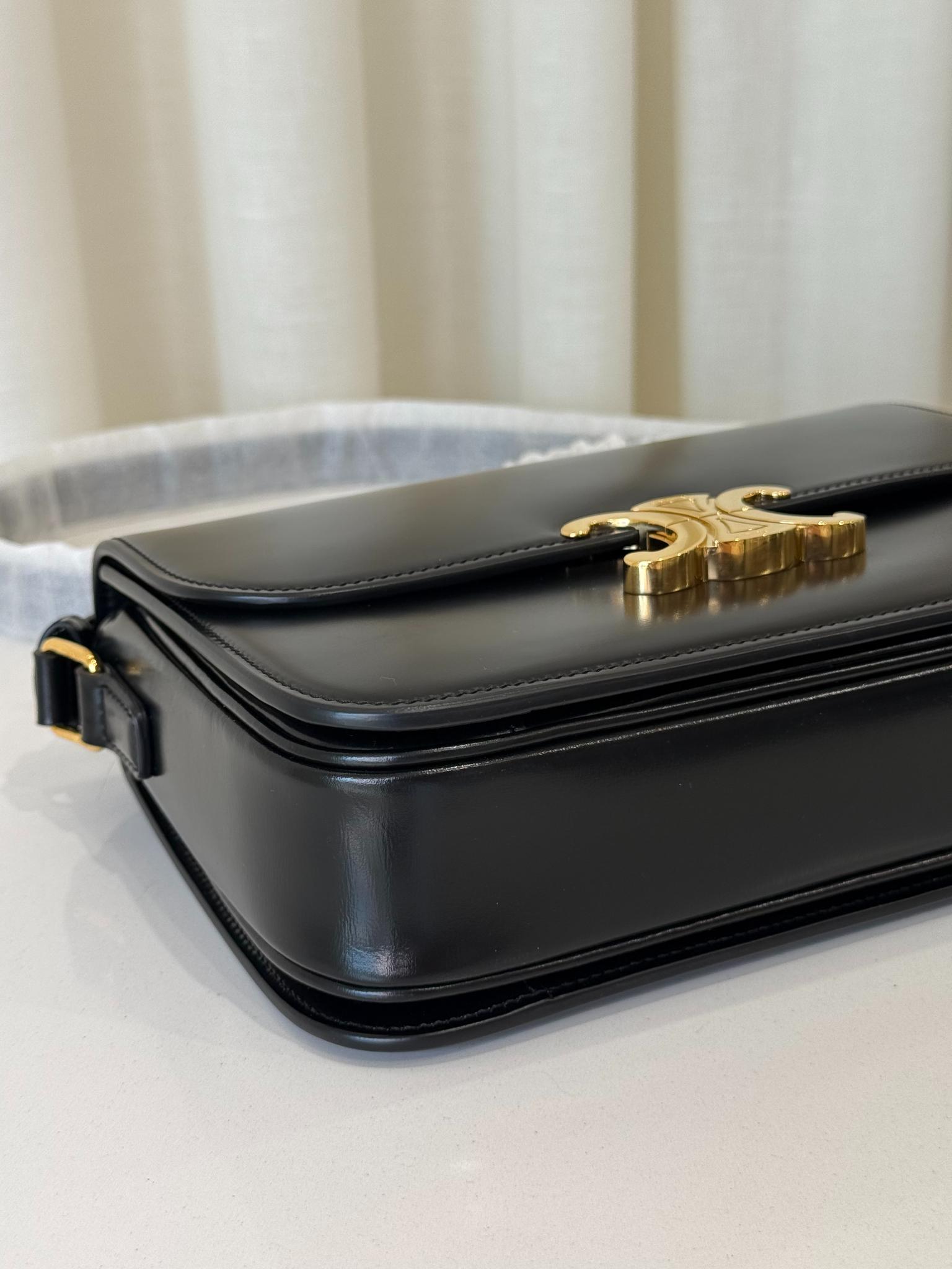 Celine Classique Triomphe Bag in Black Shiny Calfskin