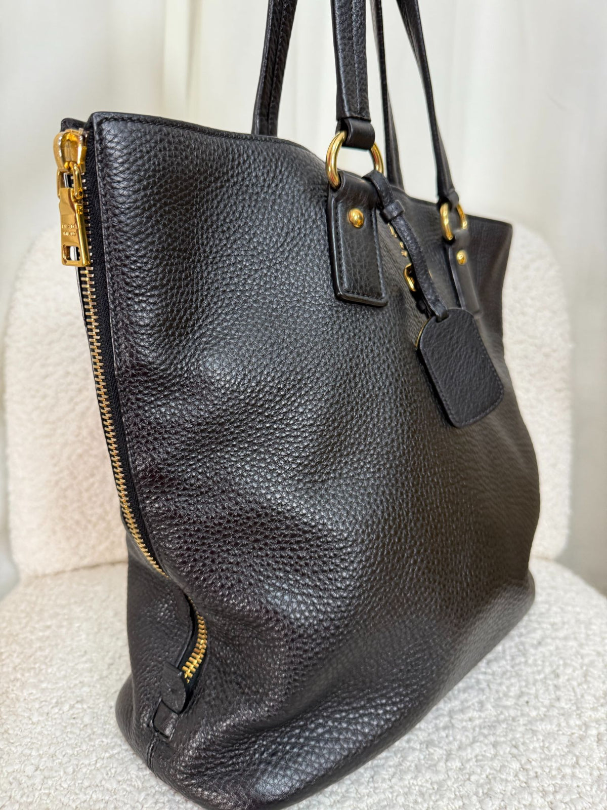 Prada Vitello Daino Leather Side Zip Tote Bag Black