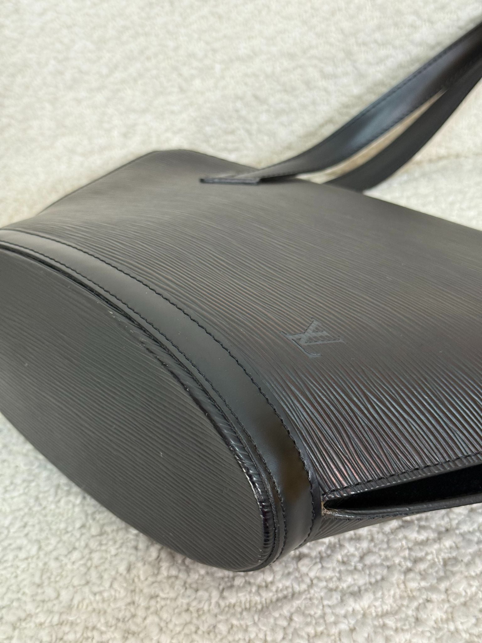 Louis Vuitton Saint Jacques Black Epi Leather Shoulder Bag