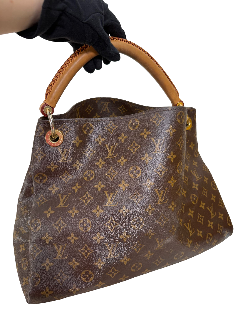Louis Vuitton Artsy MM Monogram Canvas