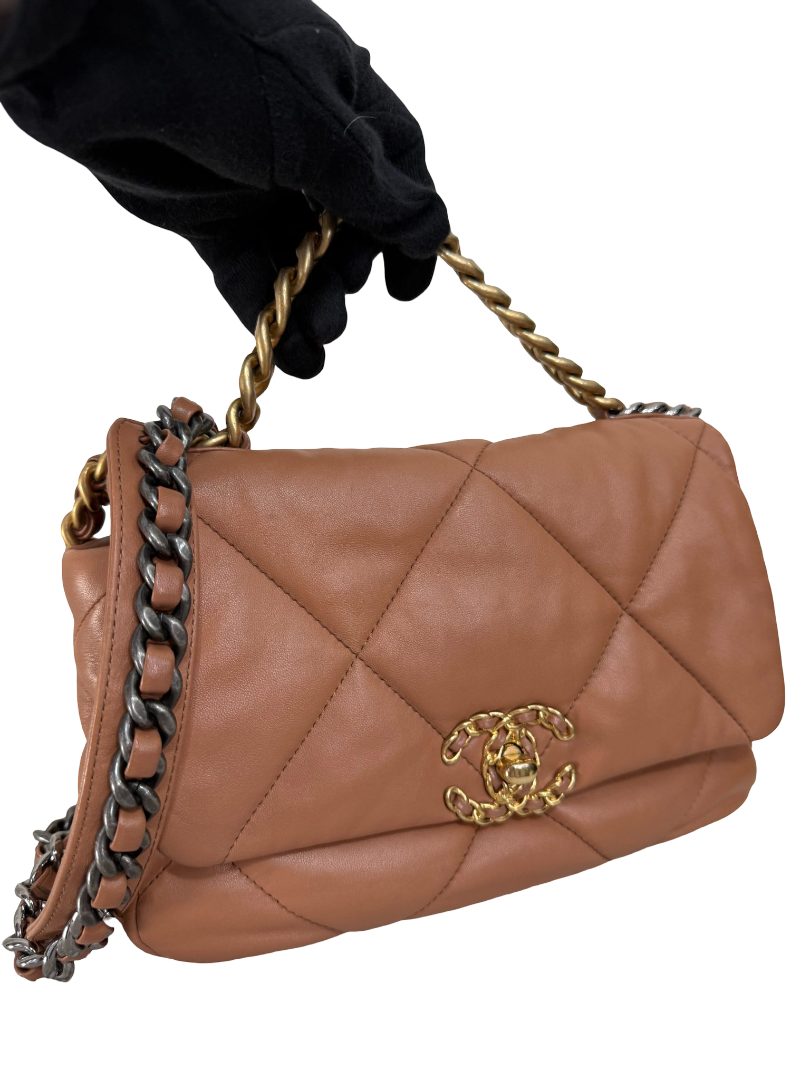Chanel 19 Caramel Quilted Lambskin Medium Flap Gold/Ruthenium Hardware