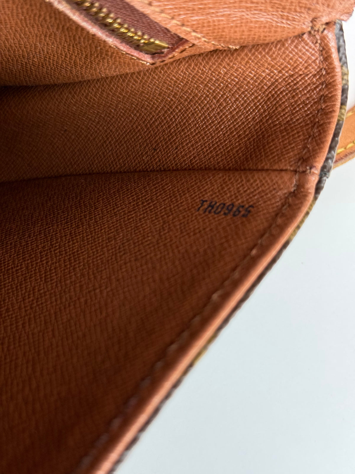 Louis Vuitton Chantilly MM Monogram Canvas