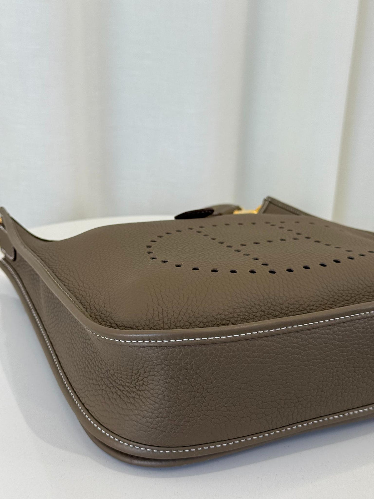 Hermès Evelyne III 29 Etoupe Clemence Leather GHW