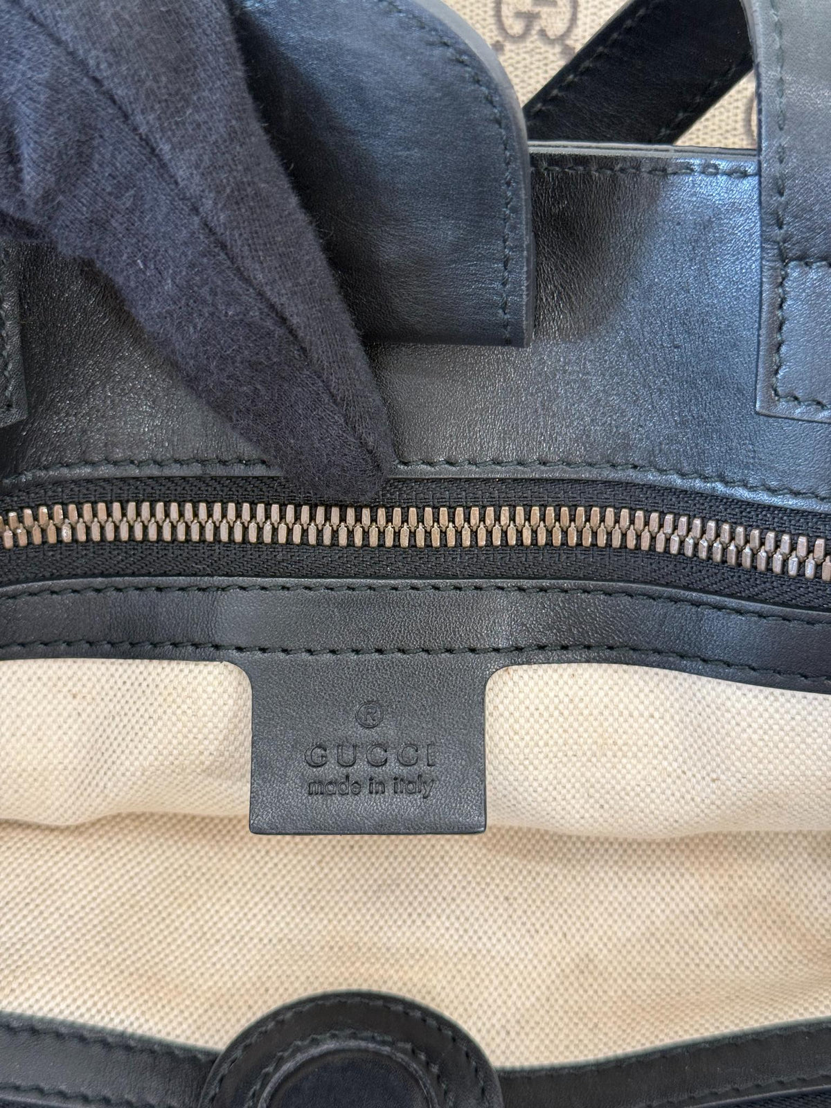 Gucci GG Supreme "Blind for Love" Bee Tote