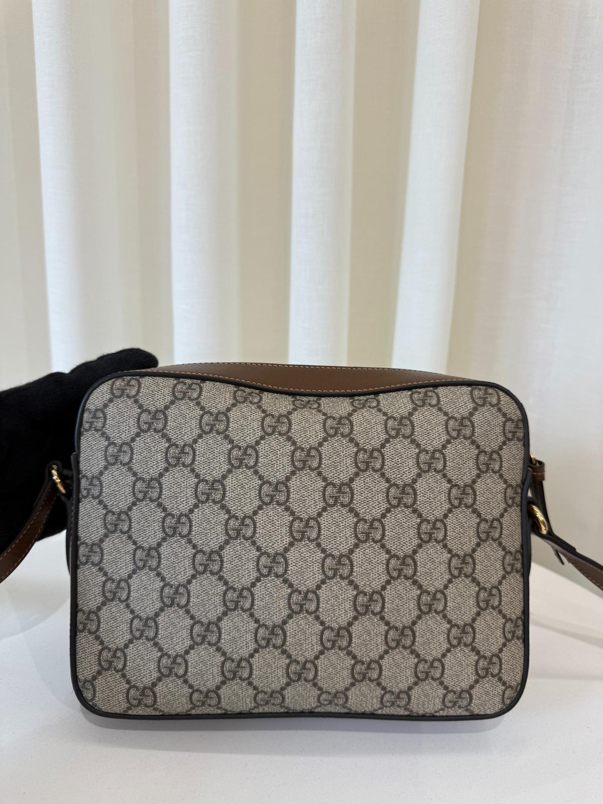 Gucci Horsebit 1955 GG Supreme Flap Pocket Camera Bag