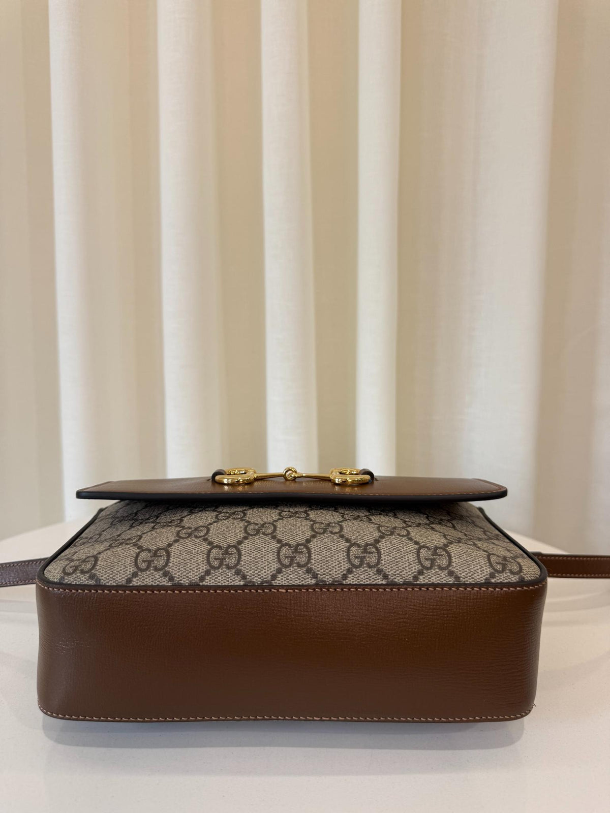 Gucci Horsebit 1955 GG Supreme Flap Pocket Camera Bag