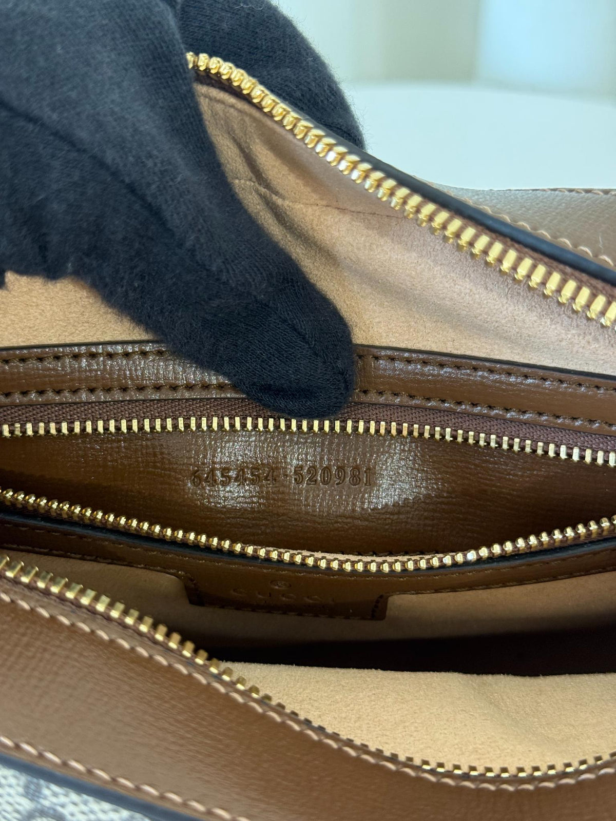 Gucci Horsebit 1955 GG Supreme Flap Pocket Camera Bag