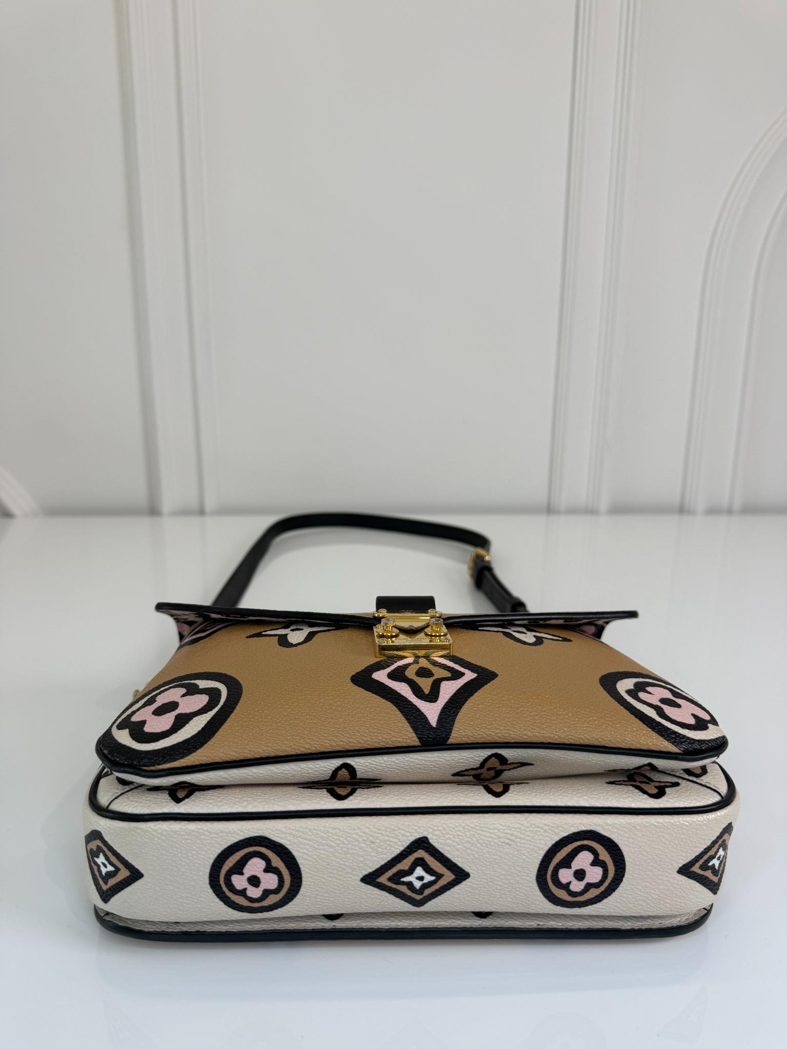 Louis Vuitton Pochette Metis Wild at Heart Arizona Beige