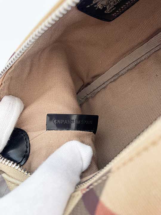 Burberry Nova Check Mini Boat Pochette