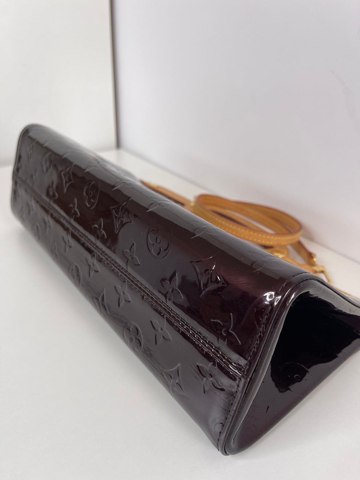 Louis Vuitton Vernis Roxbury Drive Leather Bag