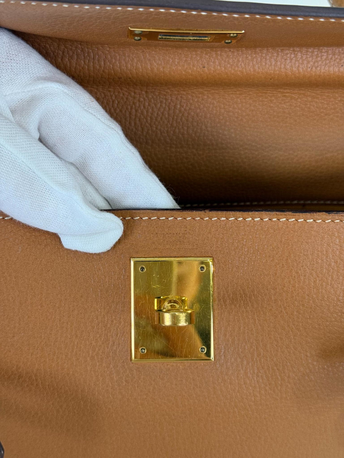 Hermès Kelly 32 Natural Vache Liégée Retourne GHW