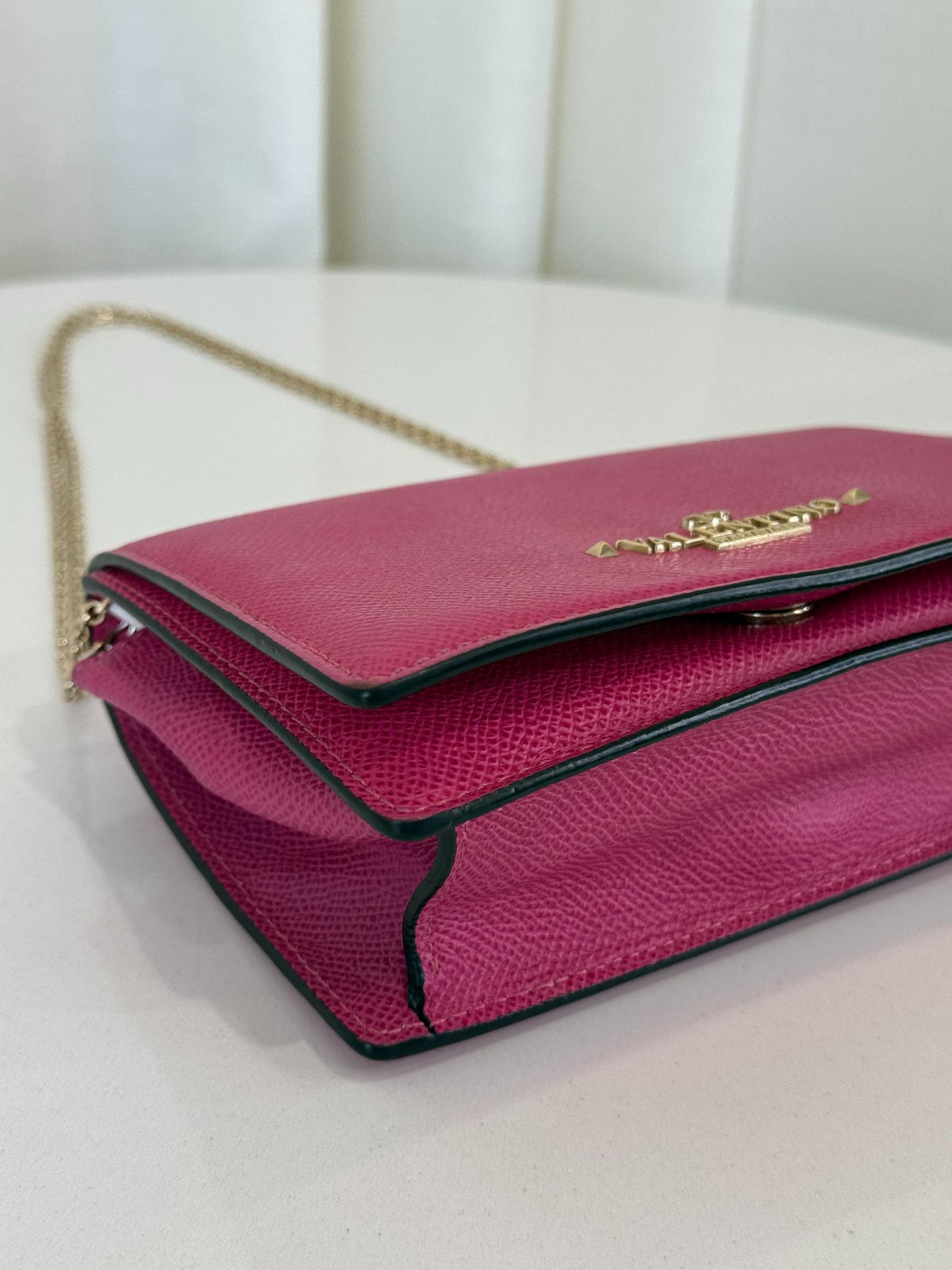 Valentino Zero Fuchsia Leather Wallet On Chain