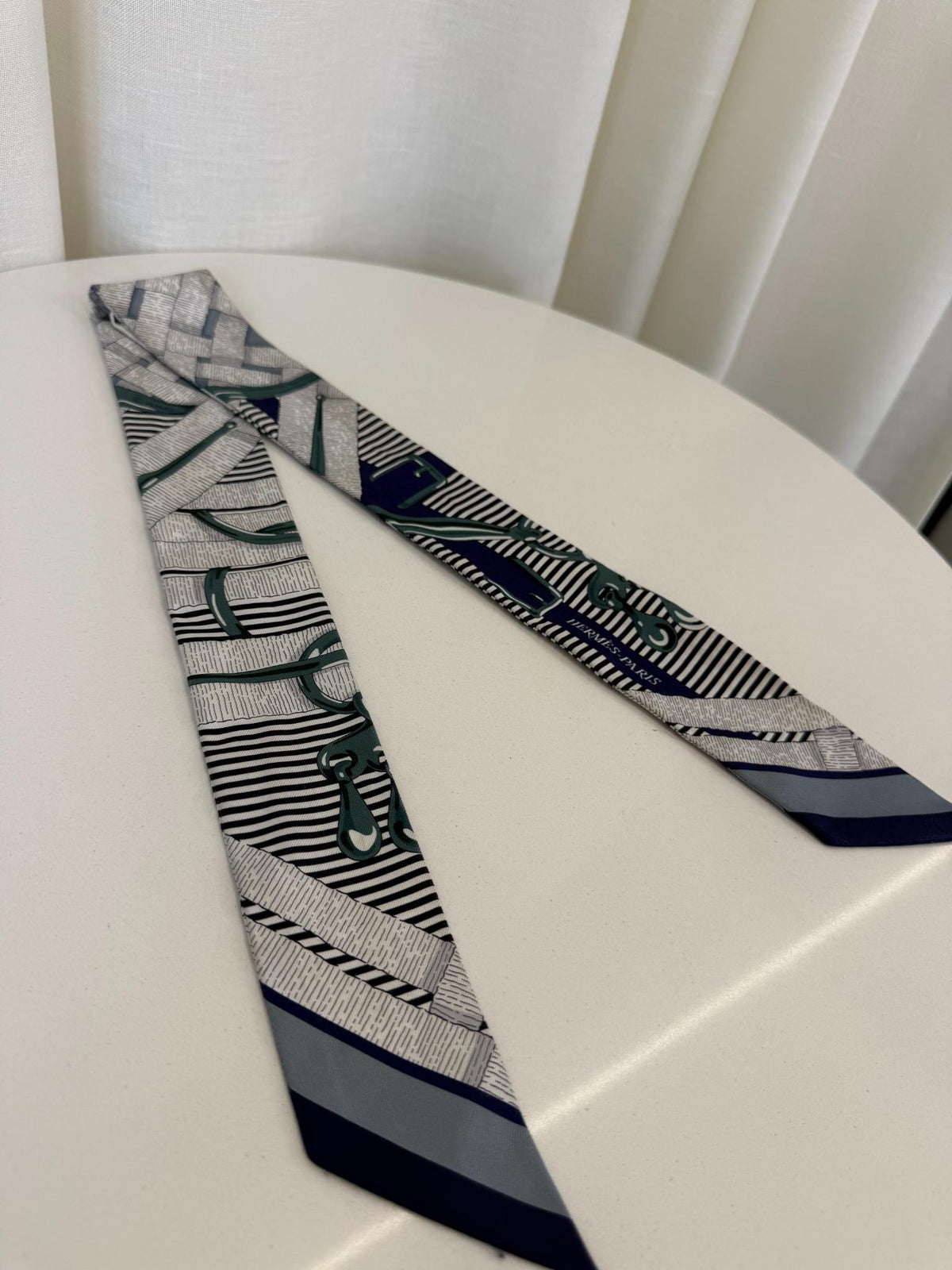 Hermès Mors à Jouets Chemise Silk Twilly Scarf