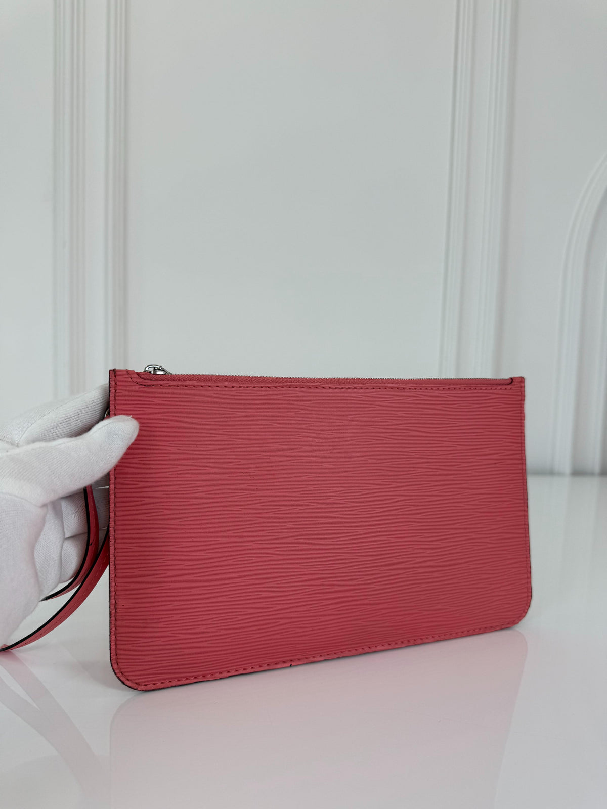 Louis Vuitton Neverfull MM Coral Epi Leather