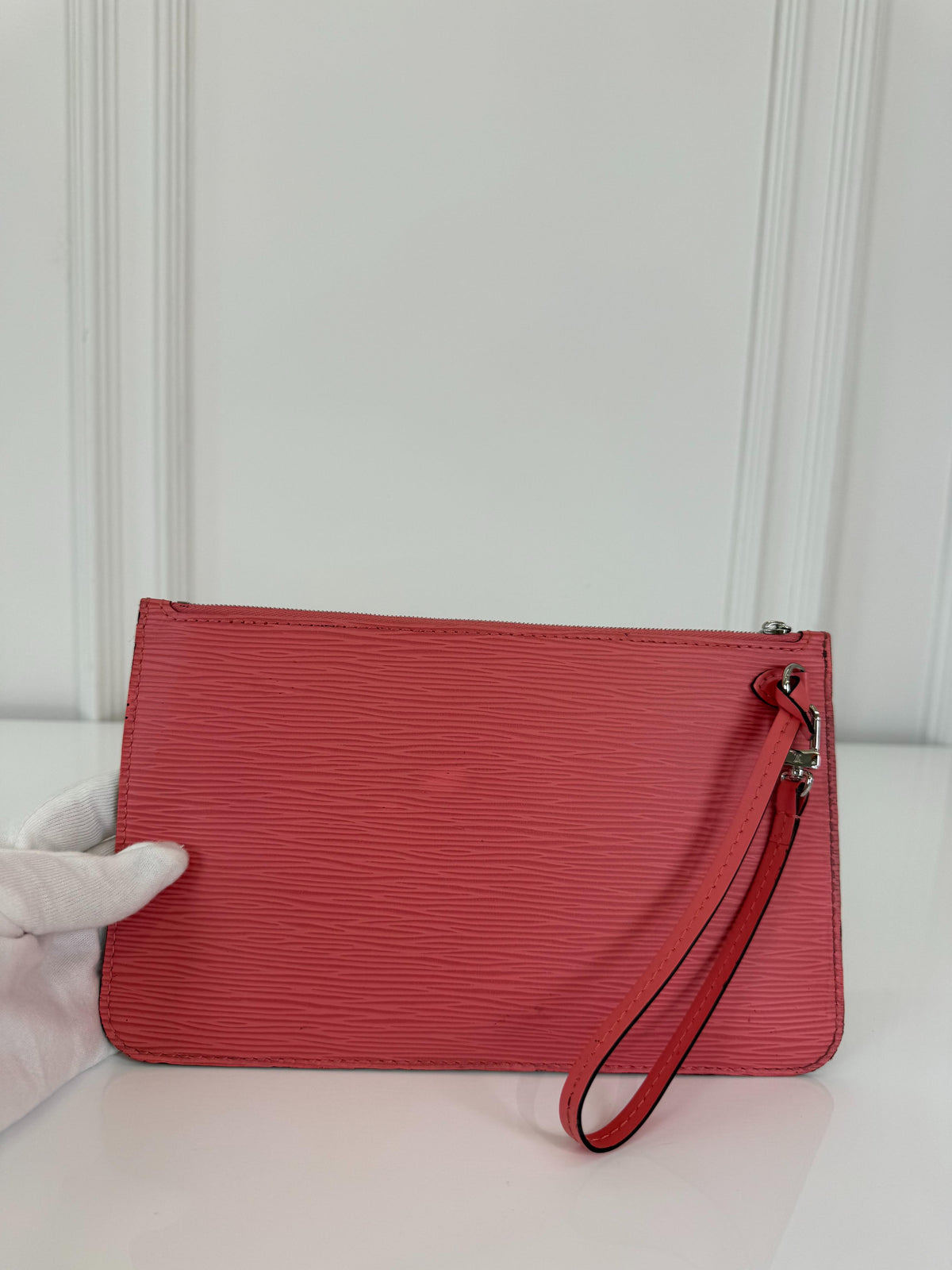 Louis Vuitton Neverfull MM Coral Epi Leather