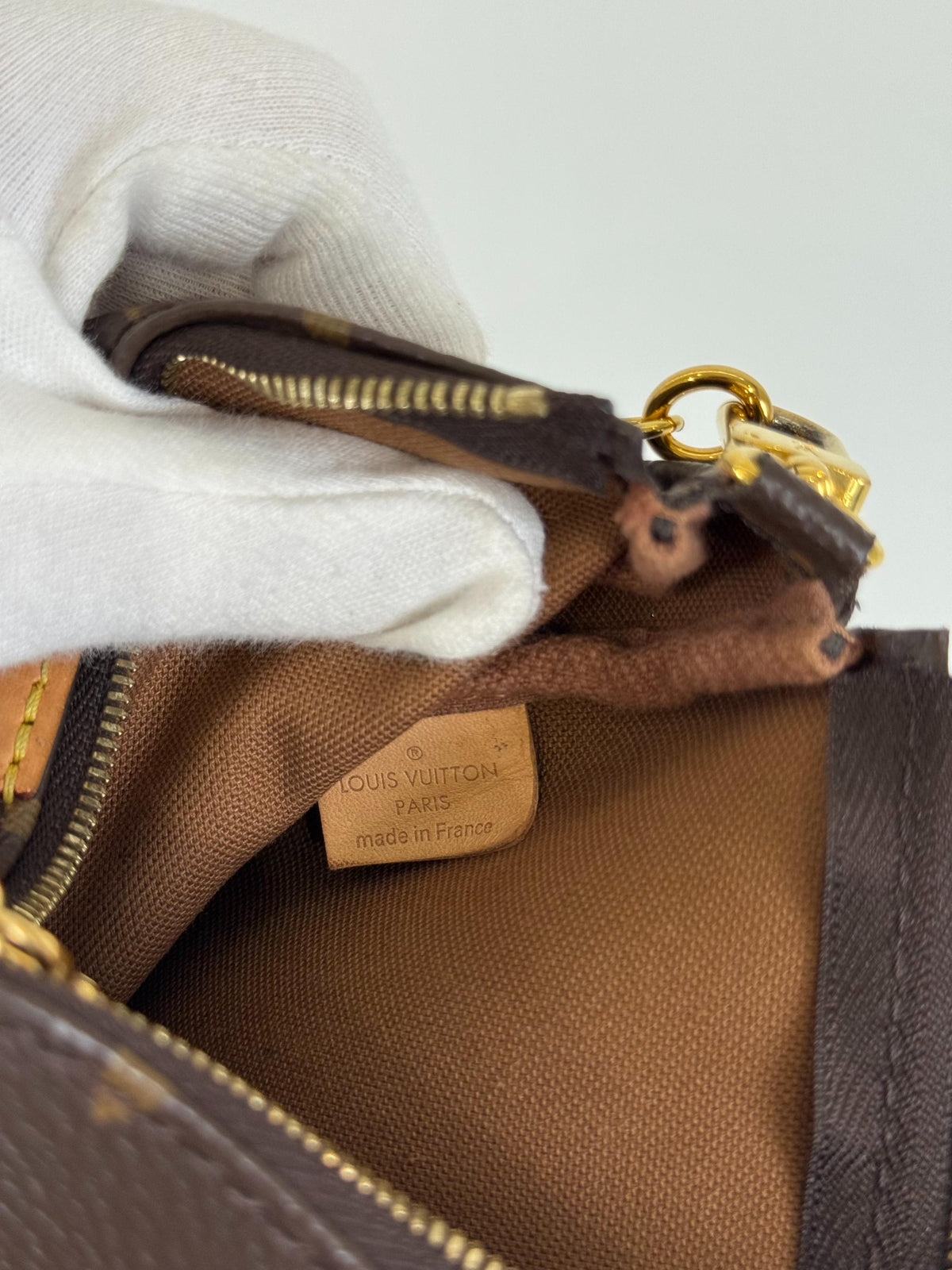 Louis Vuitton Multi Pochette Accessoires Khaki Strap Monogram Canvas